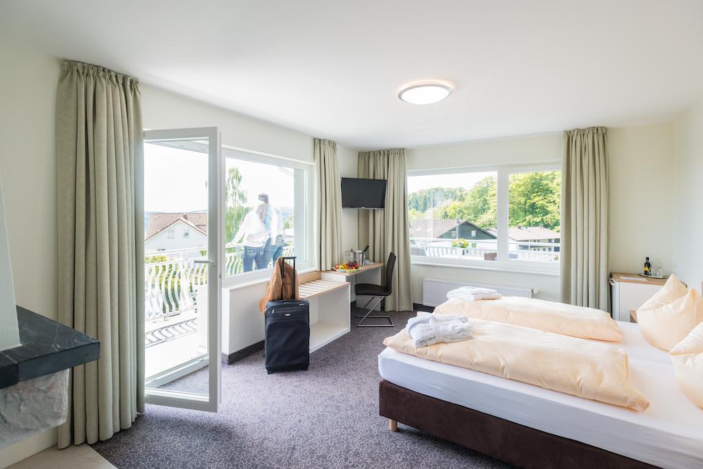 Landhotel Kristall Bad Marienberg Rum bild